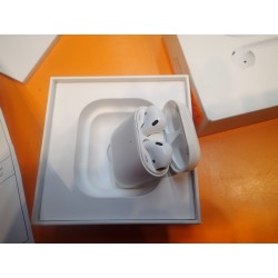 APPLE AIRPODS