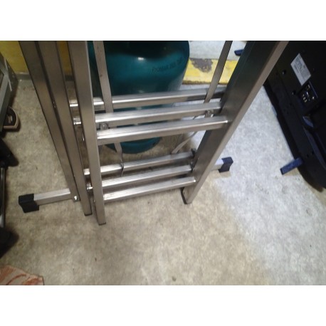 HLINÍKOVÝ ŽEBŘÍK